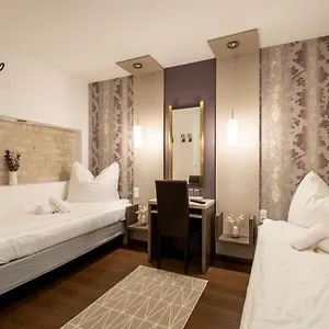 hotellátogatás